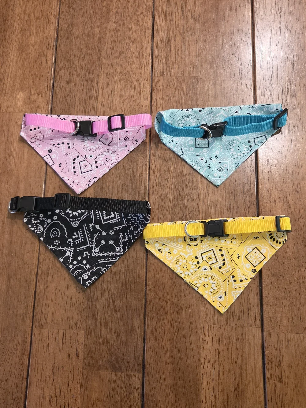 4 Piece Adjustable Small Dog Or Cat Bandana Collar Set - 🐈 / 🐕